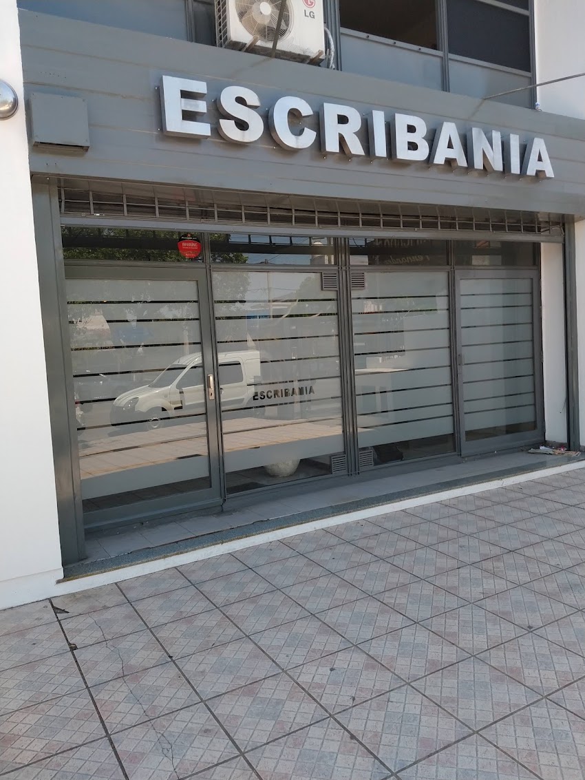 ESCRIBANIA SNEIDER