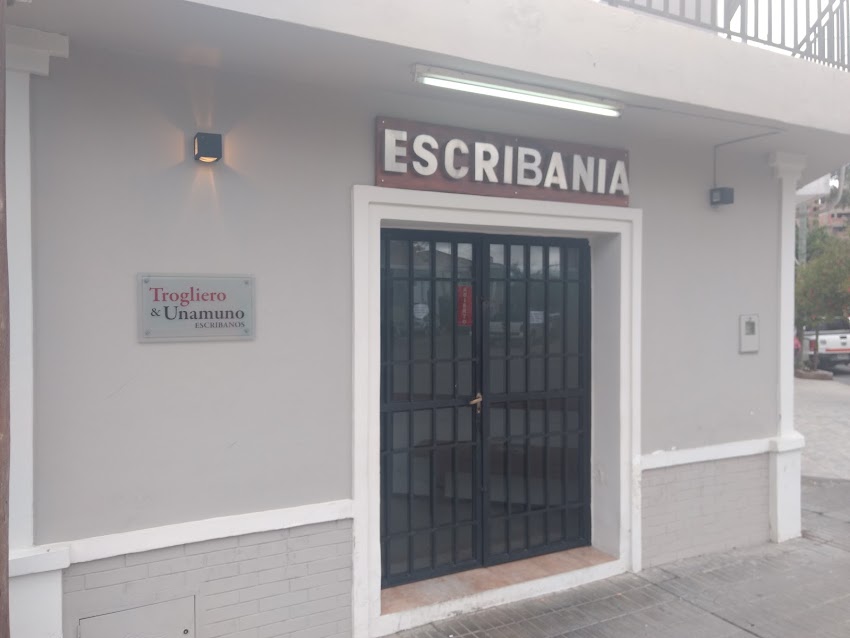 Trogliero & Unamuno Escribanía