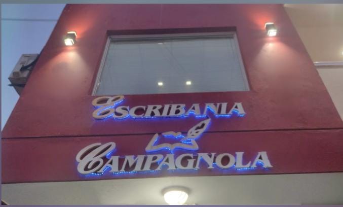 Escribanía Campagnola
