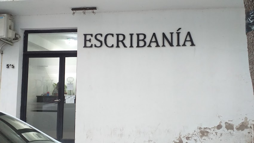 Escribanía DLV