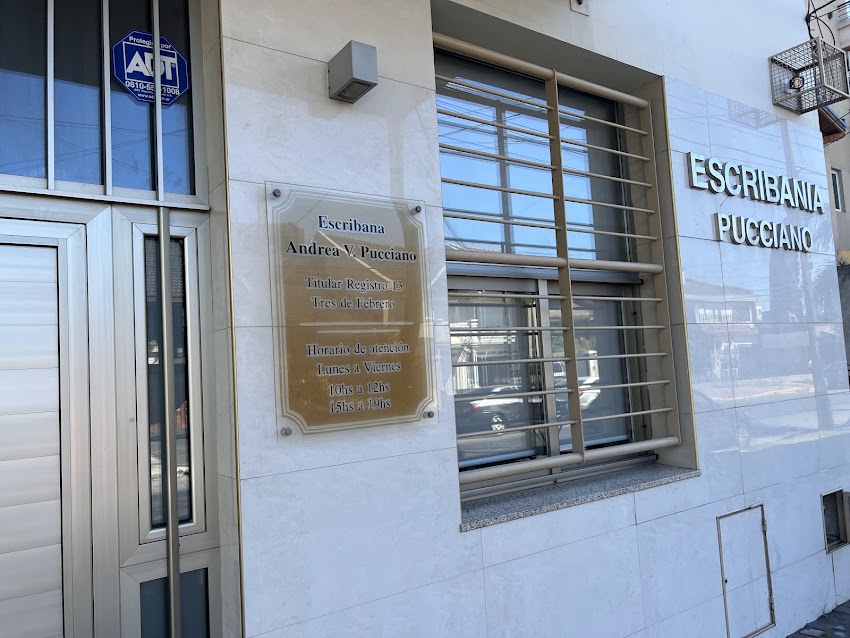 Escribanía Pucciano