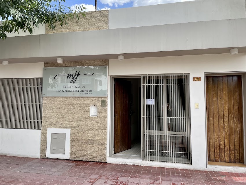 Escribanía Jaenisch Maria Julieta